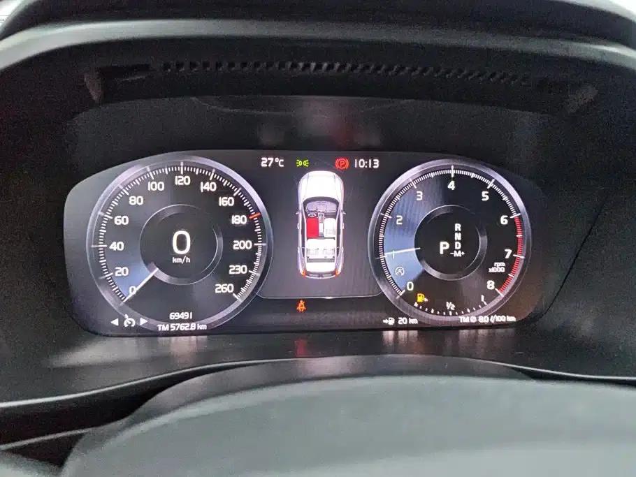 2021 Volvo XC40 T3 Smart Fashion Edition — миниатюра 14