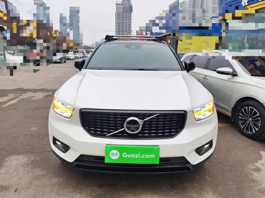2021 Volvo XC40 T4 AWD Inscription Sport Edition — миниатюра 3