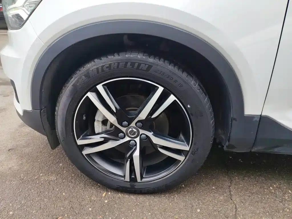 2021 Volvo XC40 T4 AWD Inscription Sport Edition — миниатюра 25