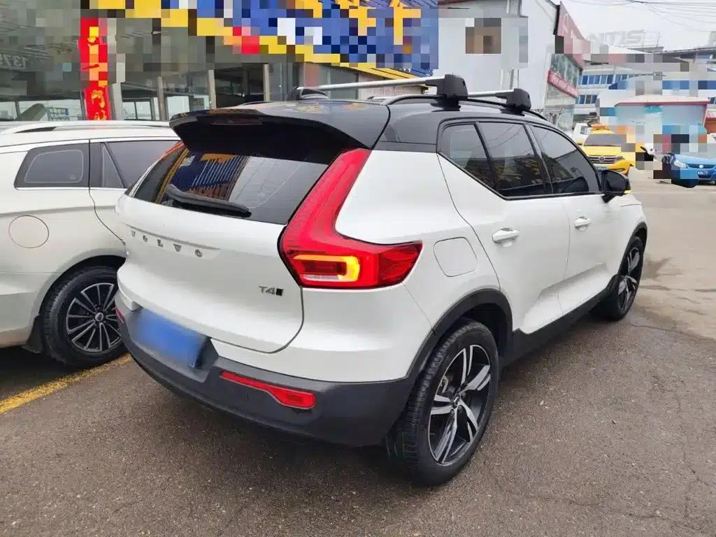 2021 Volvo XC40 T4 AWD Inscription Sport Edition — миниатюра 5