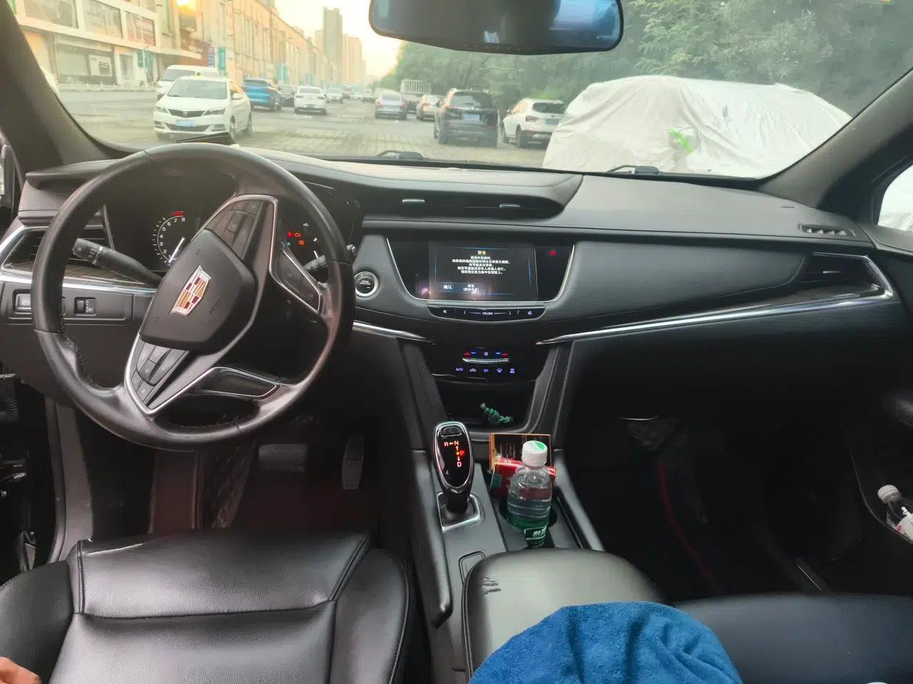 Cadillac XT5 2018 25T Tech Model — миниатюра 9