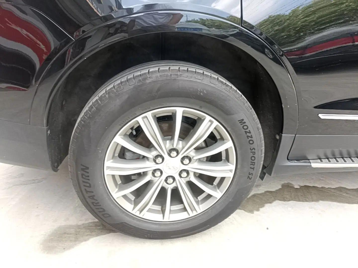 Cadillac XT5 2017 Anniversary Edition 25T Luxury Model — миниатюра 11