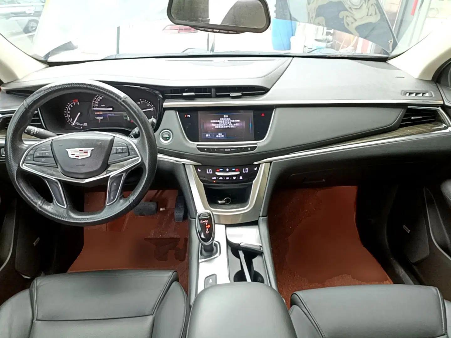 Cadillac XT5 2017 Anniversary Edition 25T Luxury Model — миниатюра 12