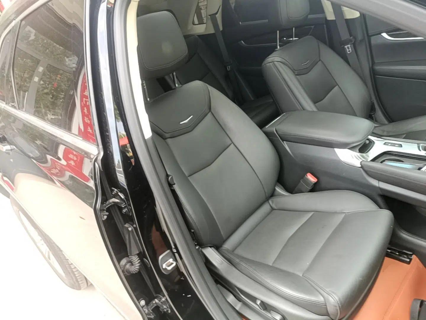 Cadillac XT5 2017 Anniversary Edition 25T Luxury Model — миниатюра 19