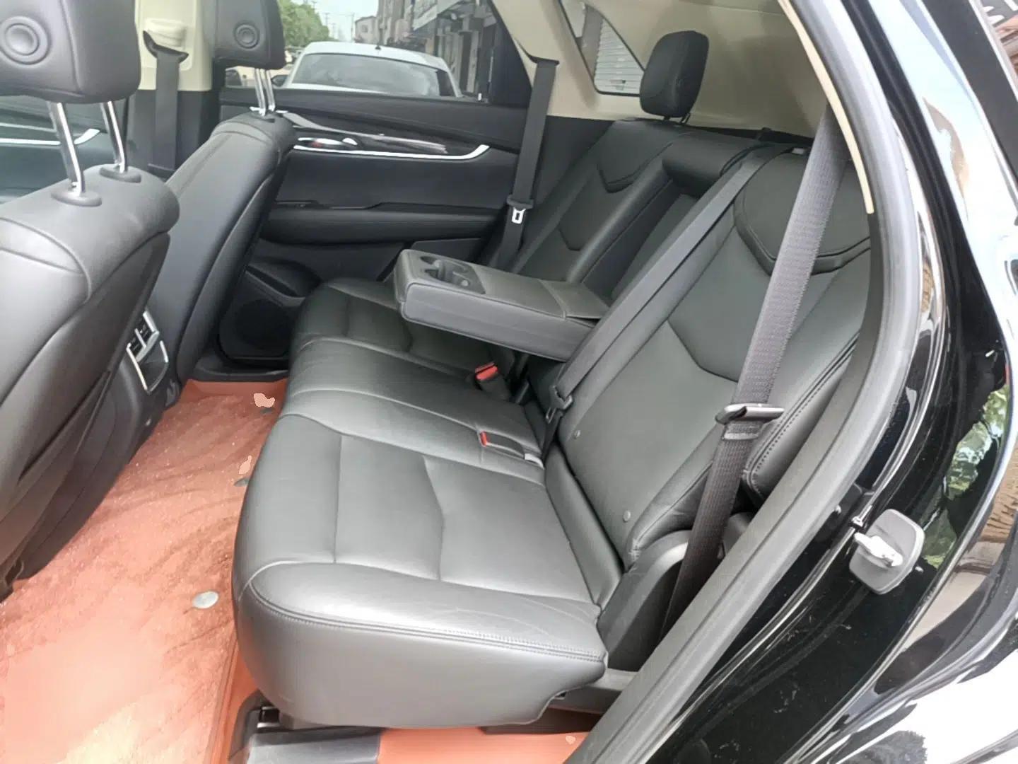 Cadillac XT5 2017 Anniversary Edition 25T Luxury Model — миниатюра 20