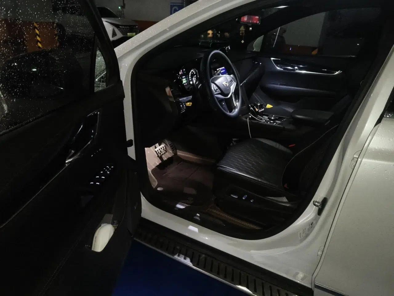 Cadillac XT5 2020 28T Four-Wheel Drive Luxury Version — миниатюра 16