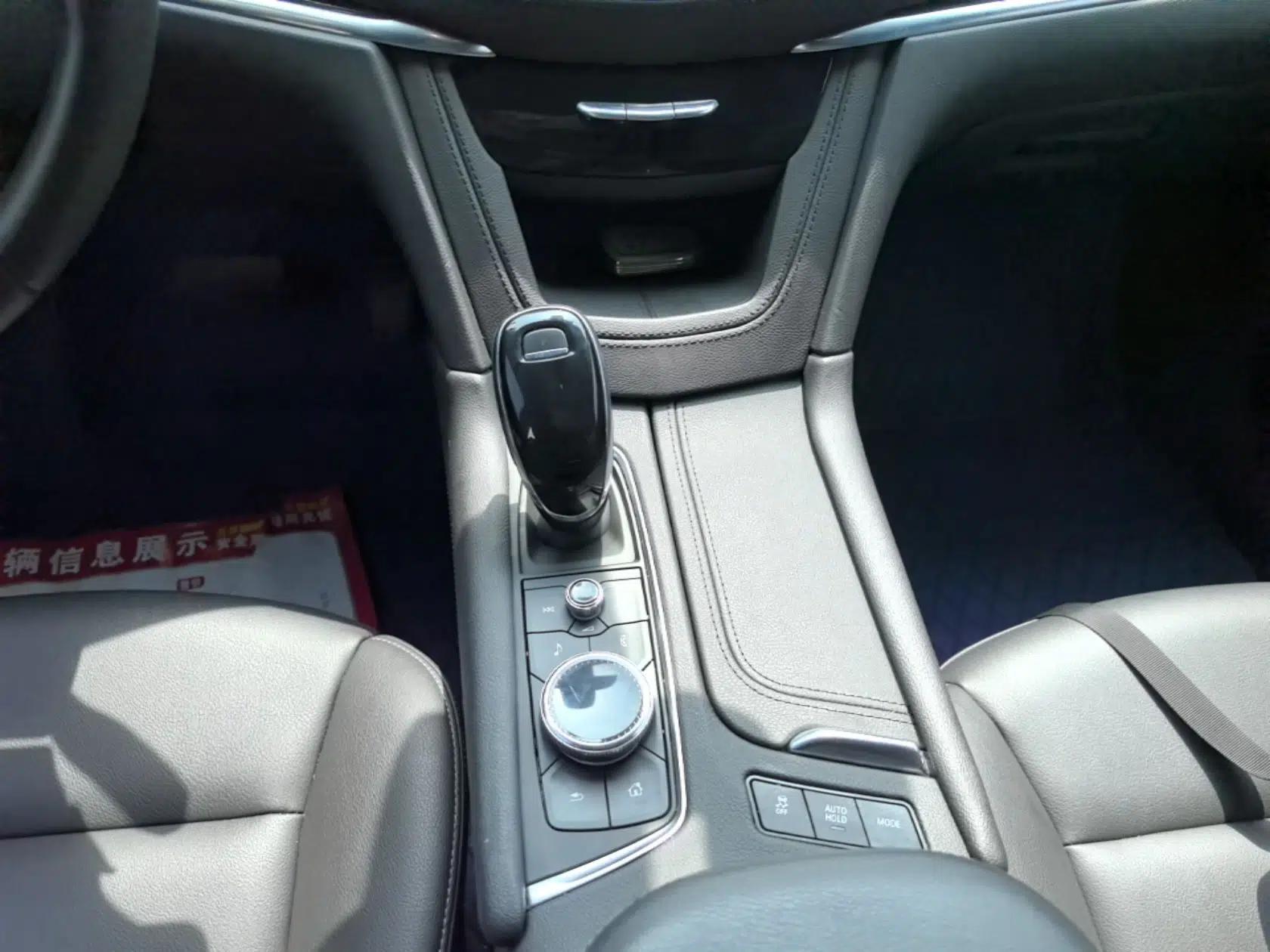 Cadillac XT5 2021 28T Luxury Model — миниатюра 16