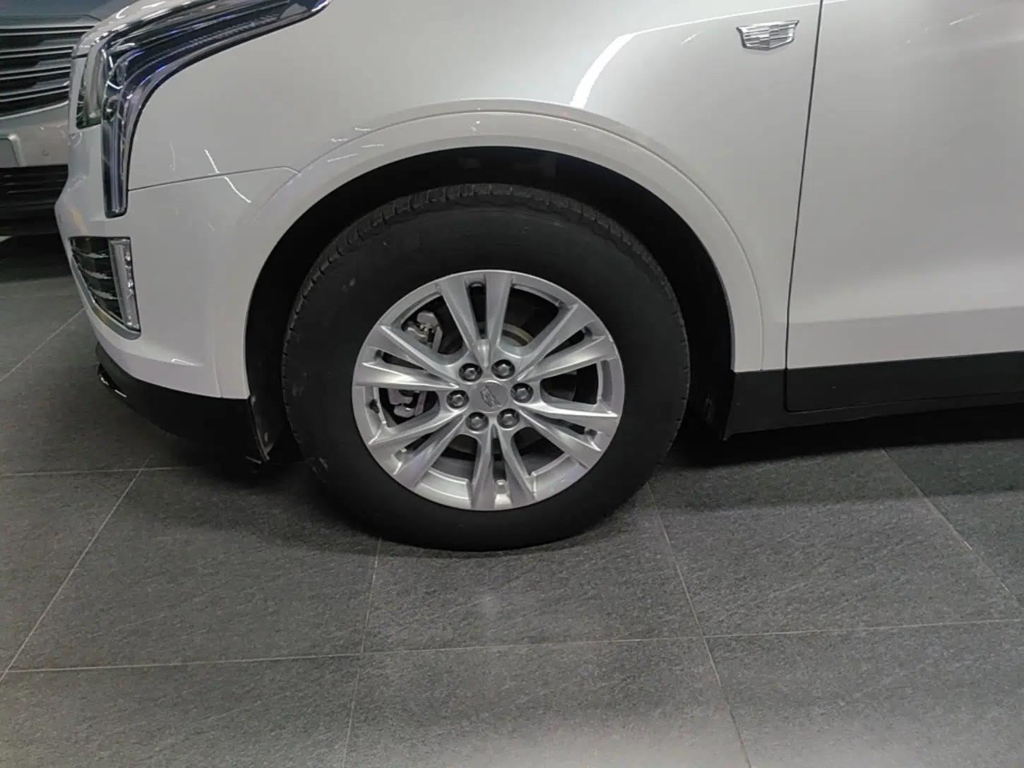 Cadillac XT5 2020 28T Tech Edition — миниатюра 10