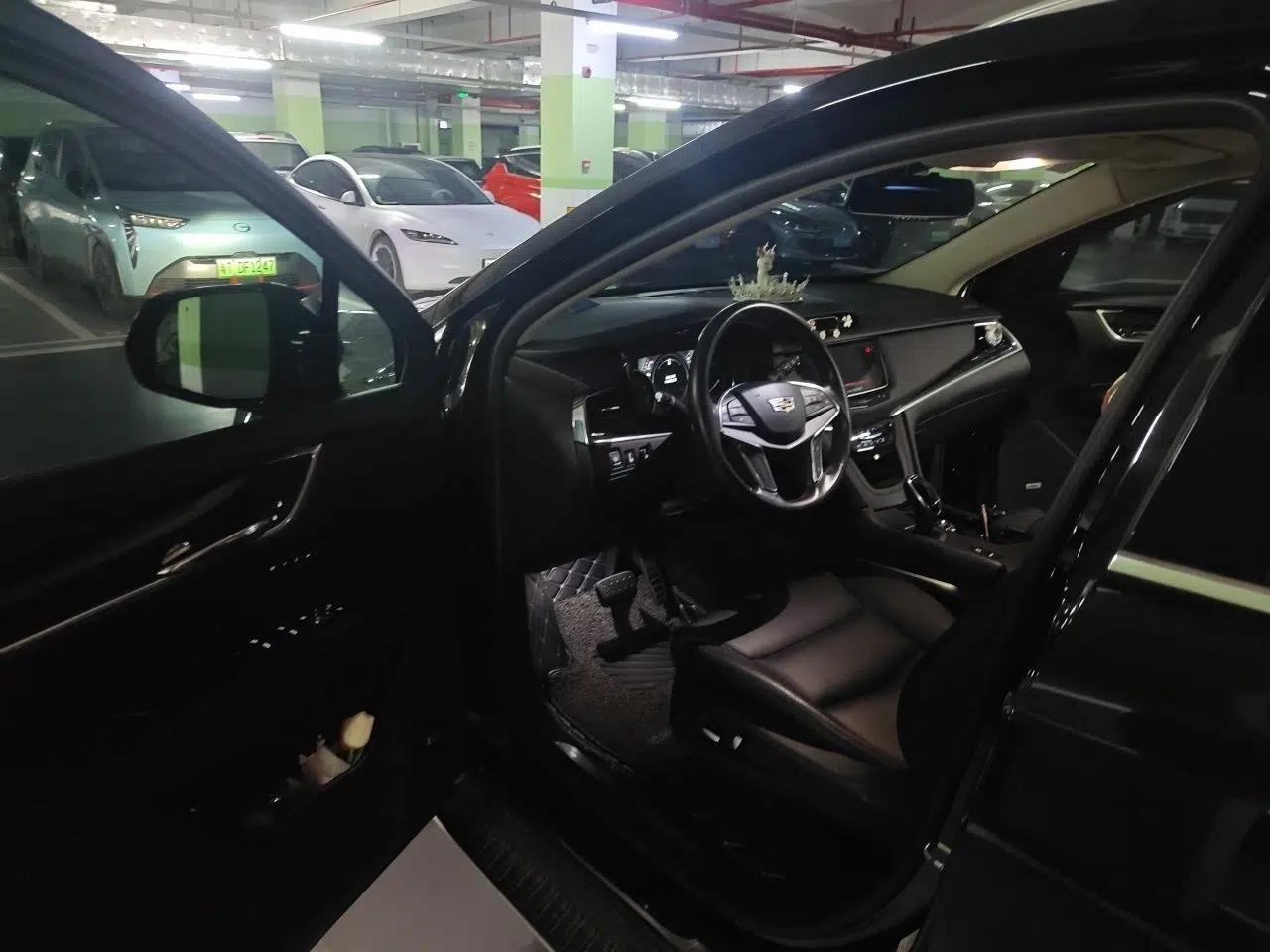 Cadillac XT5 2018 25T Luxury Model — миниатюра 16