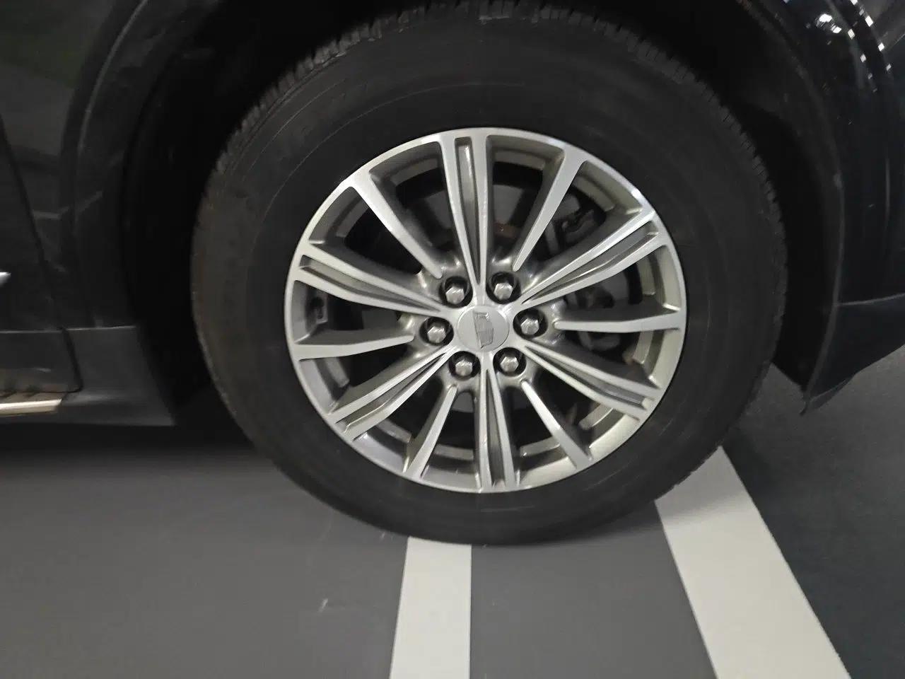 Cadillac XT5 2018 25T Luxury Model — миниатюра 8