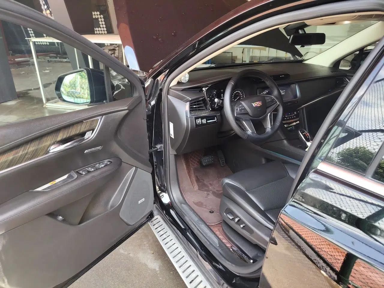Cadillac XT5 2018 28T Four-Wheel Drive Luxury Model — миниатюра 16