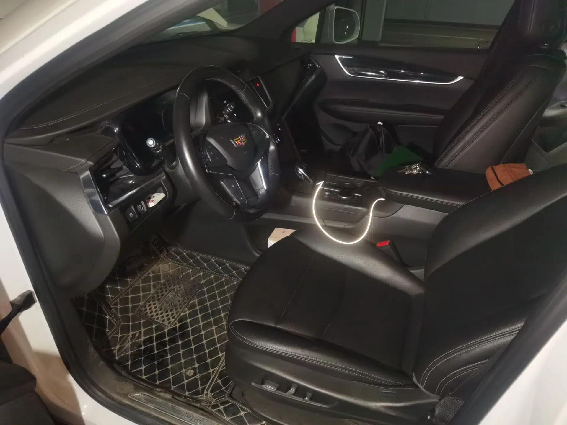 Cadillac XT5 2021 2.0T Two-Wheel Drive Luxury Version — миниатюра 16