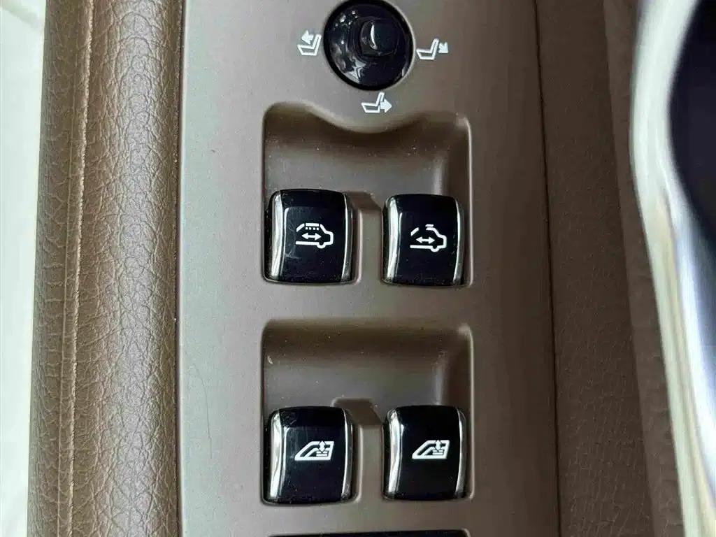 2019 Volvo S90 Plug-in Hybrid T8 E-Drive Hybrid Smart Edition (China VI Emission Standard) — миниатюра 11
