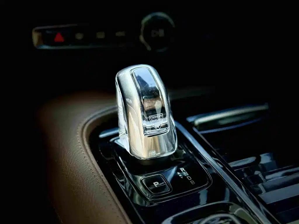 2019 Volvo S90 Plug-in Hybrid T8 E-Drive Hybrid Smart Edition (China VI Emission Standard) — миниатюра 16