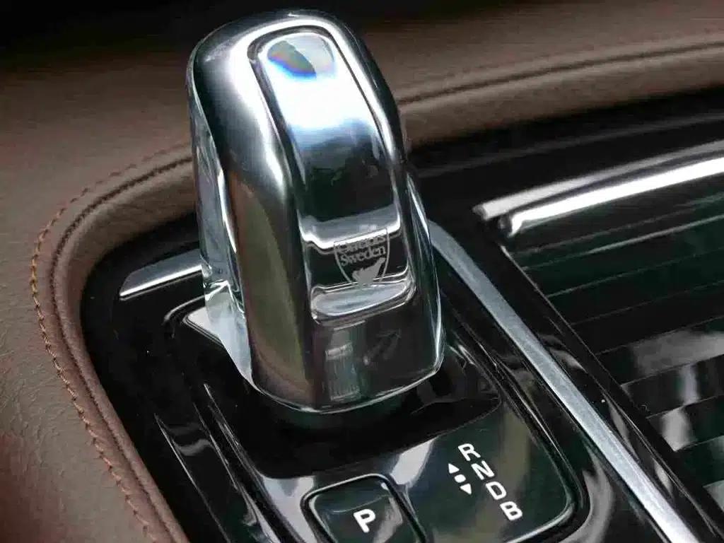 2019 Volvo S90 Plug-in Hybrid T8 E-Drive Hybrid Smart Edition (China VI Emission Standard) — миниатюра 4