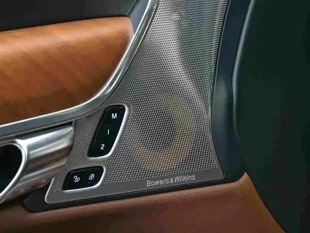2019 Volvo S90 Plug-in Hybrid T8 E-Drive Hybrid Smart Edition (China VI Emission Standard) — миниатюра 6