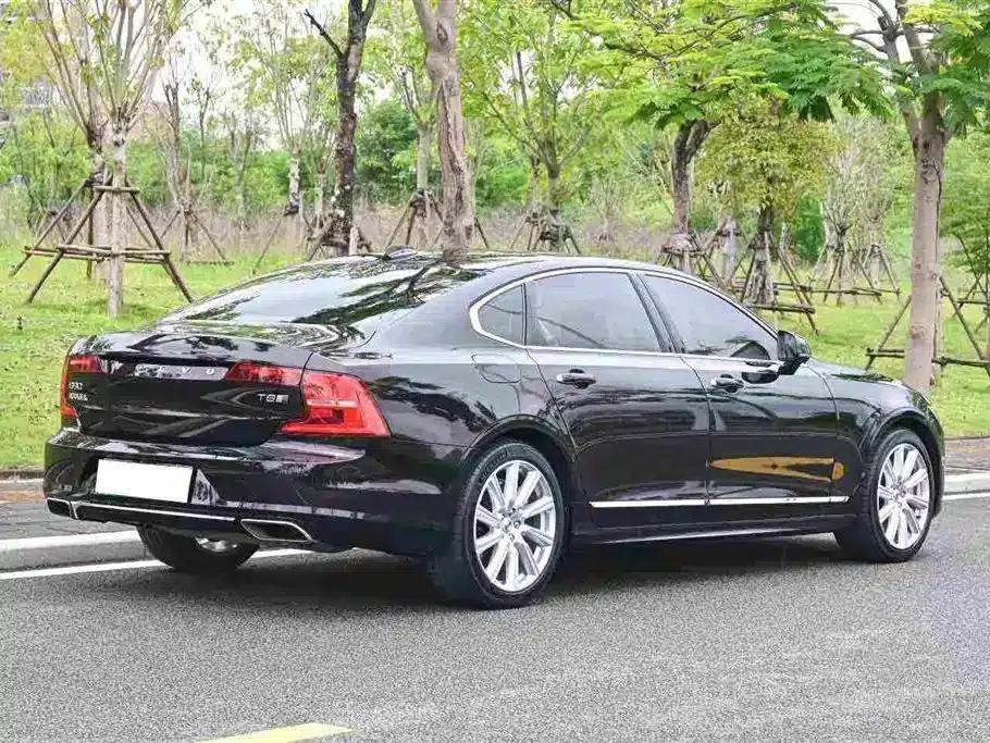 2019 Volvo S90 Plug-in Hybrid T8 E-Drive Hybrid Smart Edition (China VI Emission Standard) — миниатюра 9