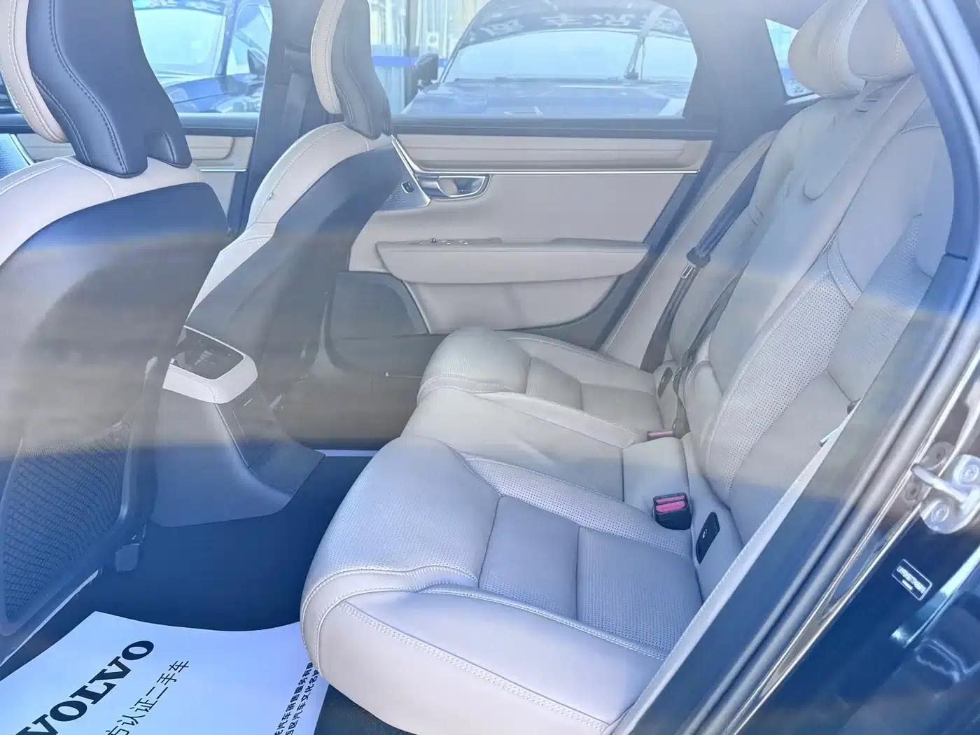 2026 Volvo S90 Plug-in Hybrid, All-Wheel Drive, Long Range, Inscription Luxury Edition — миниатюра 13