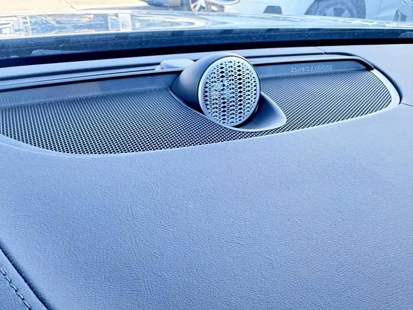 2026 Volvo S90 Plug-in Hybrid, All-Wheel Drive, Long Range, Inscription Luxury Edition — миниатюра 8