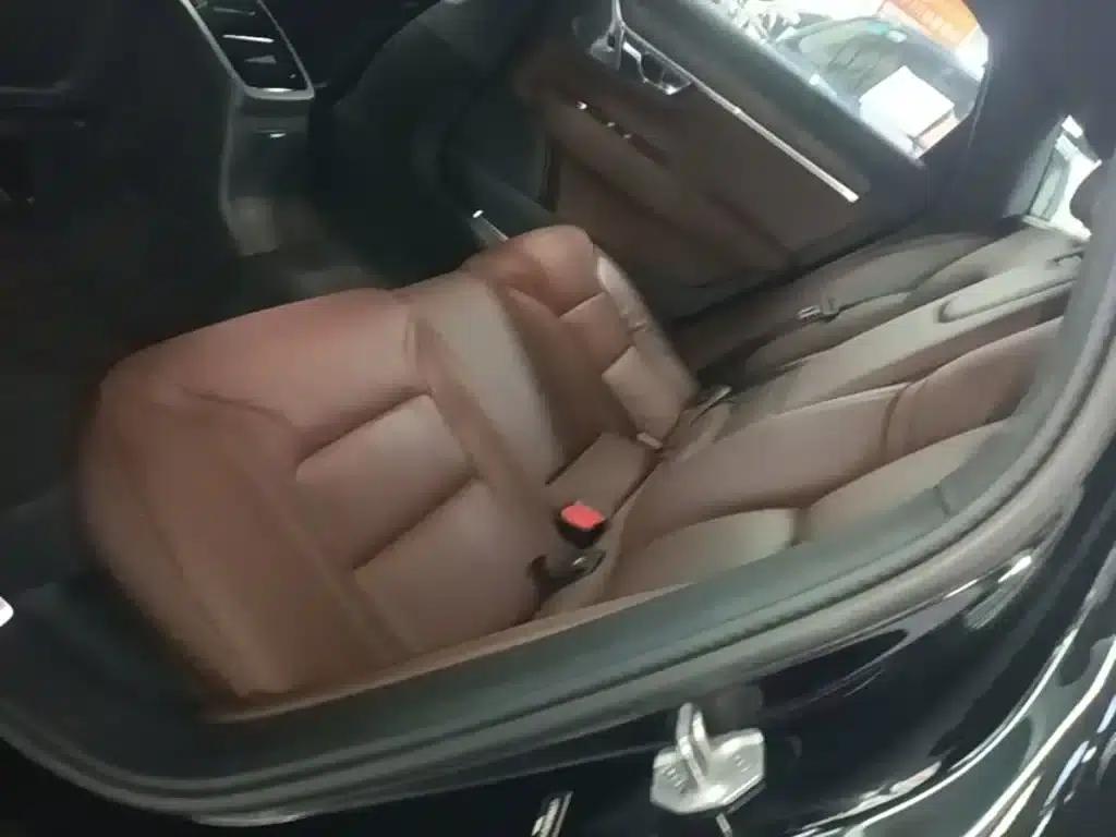 2022 Volvo S90 Plug-in Hybrid T8 E-Drive Hybrid, Inscription Luxury Edition — миниатюра 17