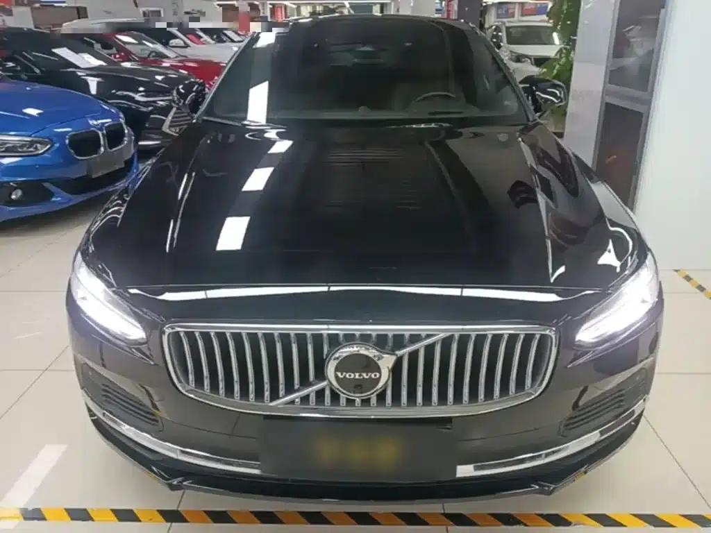 2022 Volvo S90 Plug-in Hybrid T8 E-Drive Hybrid, Inscription Luxury Edition — миниатюра 3