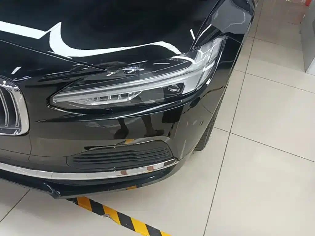 2022 Volvo S90 Plug-in Hybrid T8 E-Drive Hybrid, Inscription Luxury Edition — миниатюра 24