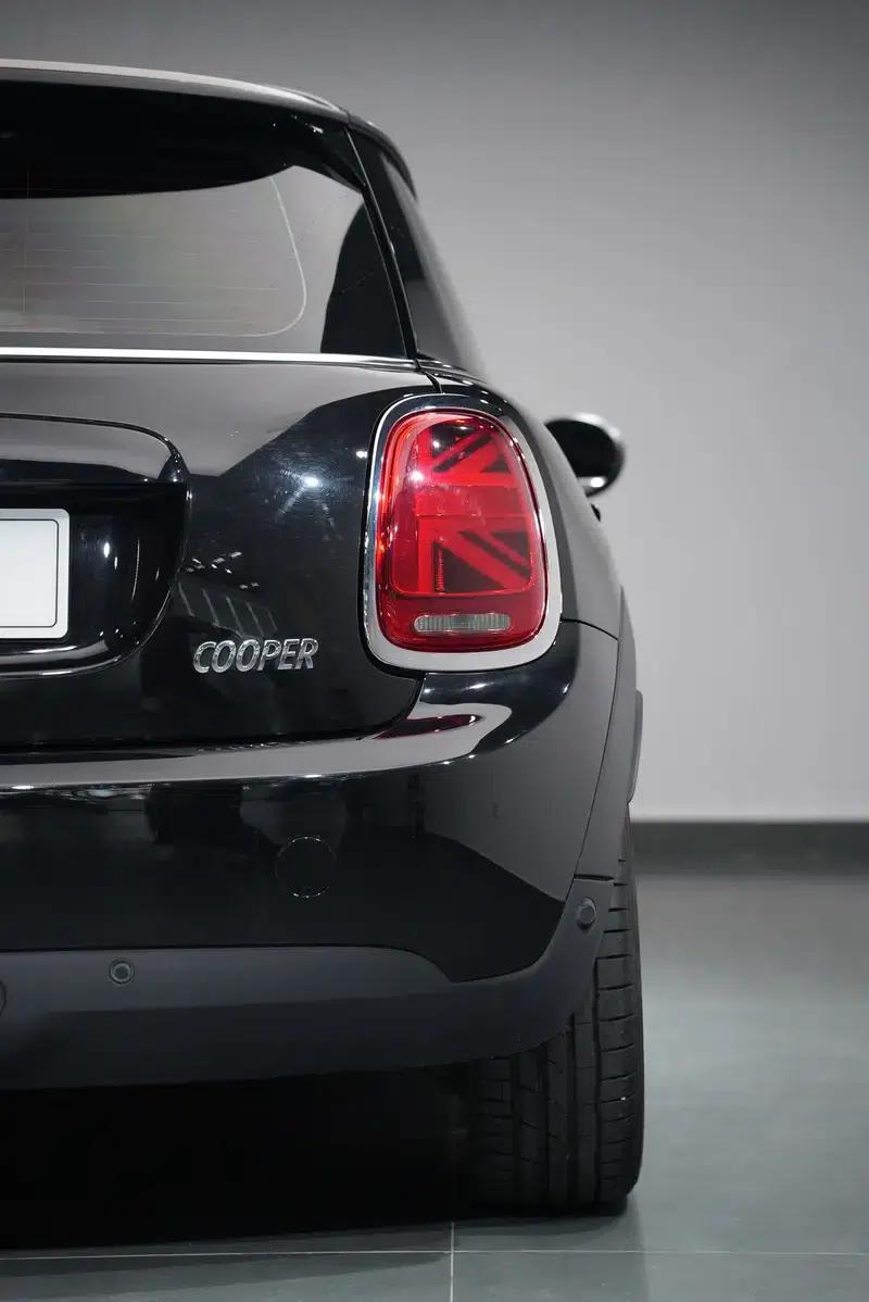 MINI 2021 1.5T COOPER Midnight Black Special Edition — миниатюра 11