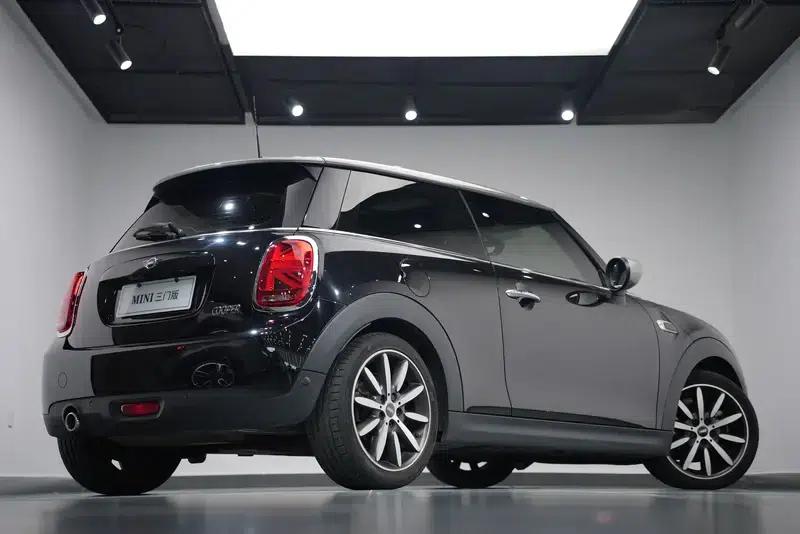 MINI 2021 1.5T COOPER Midnight Black Special Edition — миниатюра 21