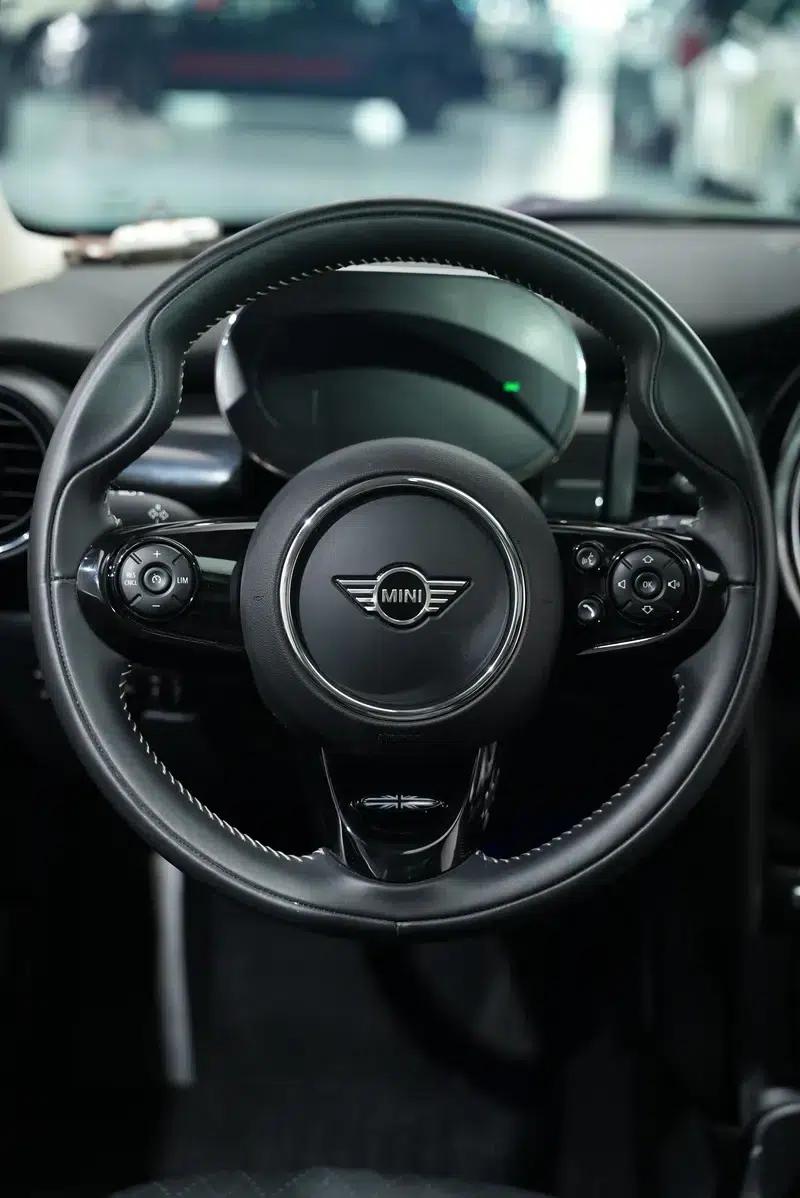 MINI 2021 1.5T COOPER Midnight Black Special Edition — миниатюра 28