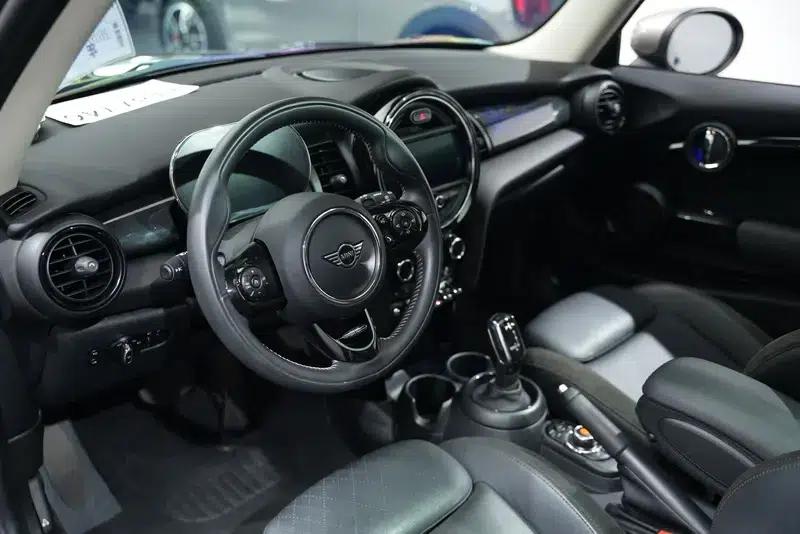 MINI 2021 1.5T COOPER Midnight Black Special Edition — миниатюра 30