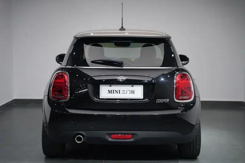 MINI 2021 1.5T COOPER Midnight Black Special Edition — миниатюра 4