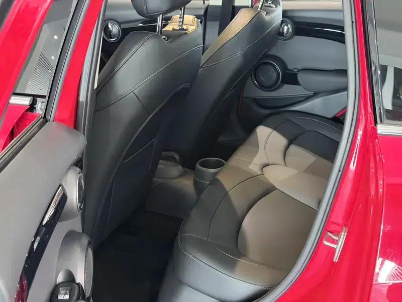 2022 MINI 1.5T COOPER Classic 5-Door — миниатюра 14