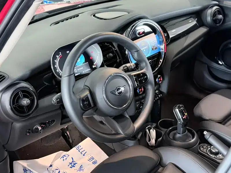 2022 MINI 1.5T COOPER Classic 5-Door — миниатюра 10