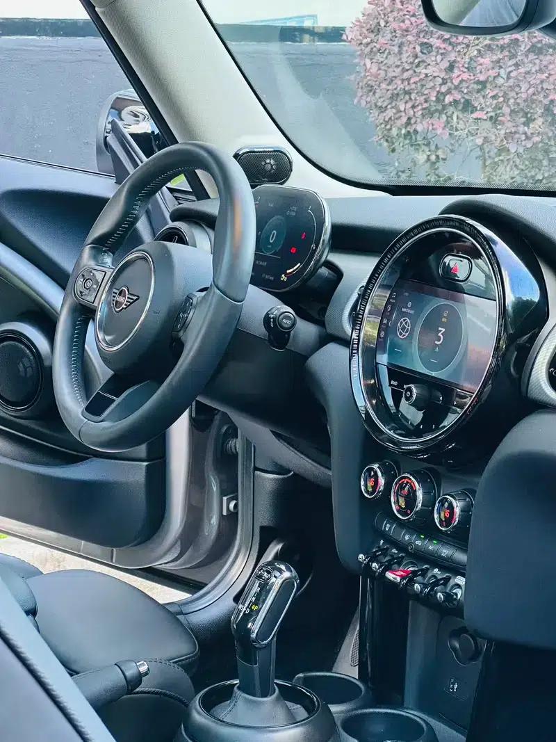 MINI 2022 2.0T COOPER S Artist — миниатюра 13