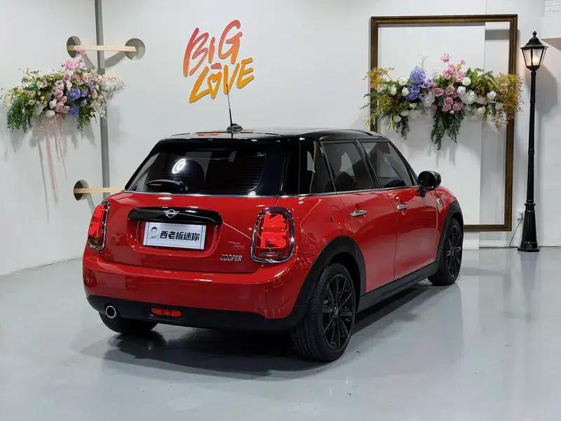 MINI 2019 1.5T COOPER Artist 5-Door Edition — миниатюра 5