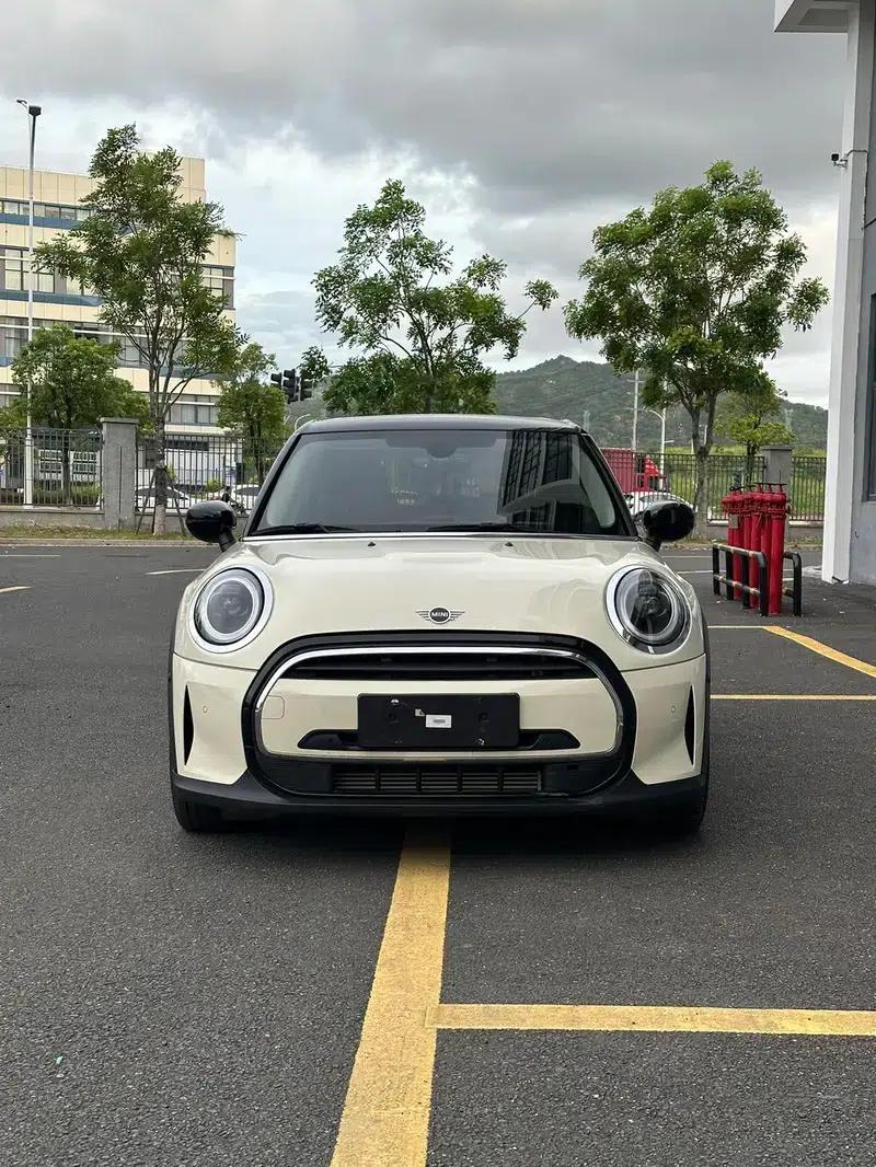 MINI 2022 1.5T COOPER Artist 5-Door Edition — миниатюра 2