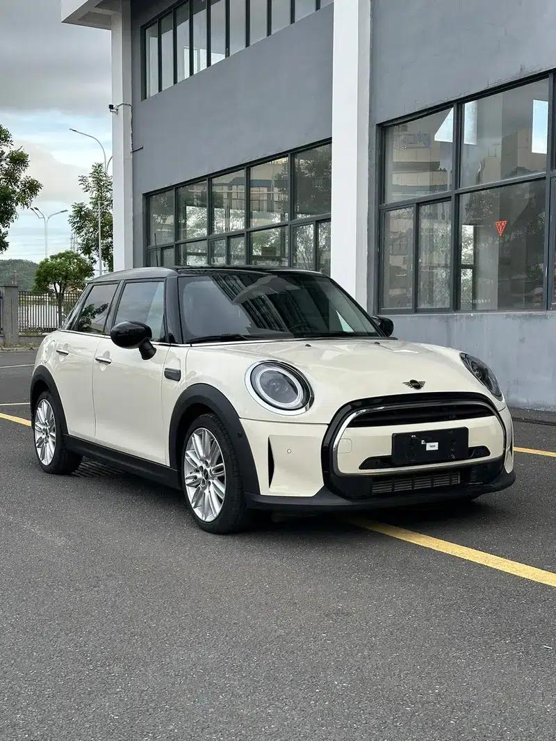 MINI 2022 1.5T COOPER Artist 5-Door Edition — миниатюра 3