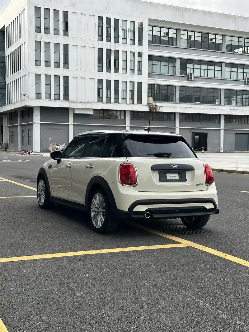 MINI 2022 1.5T COOPER Artist 5-Door Edition — миниатюра 4