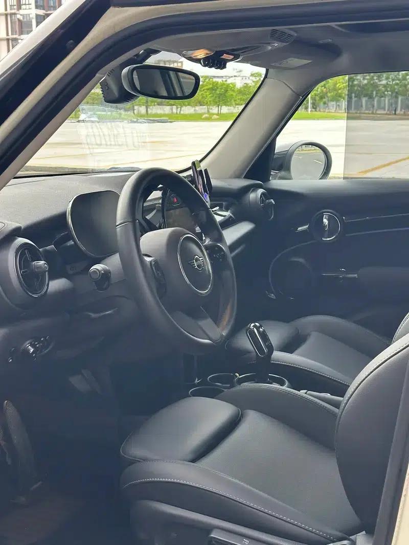 MINI 2022 1.5T COOPER Artist 5-Door Edition — миниатюра 8