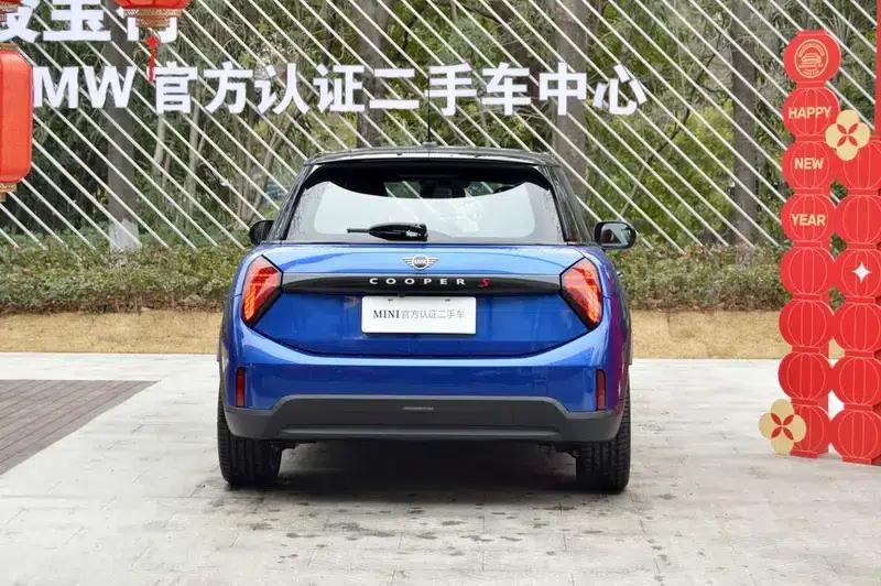 MINI 2025 2.0T COOPER S 5-Door Artist Edition — миниатюра 3
