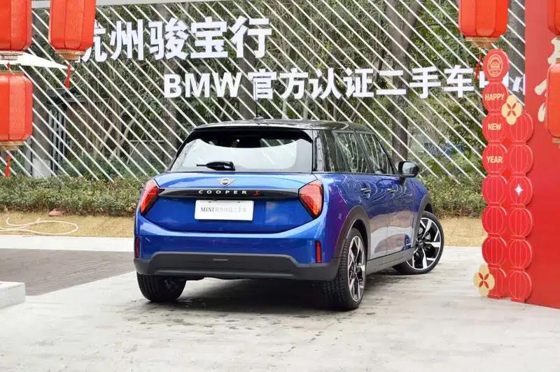 MINI 2025 2.0T COOPER S 5-Door Artist Edition — миниатюра 4
