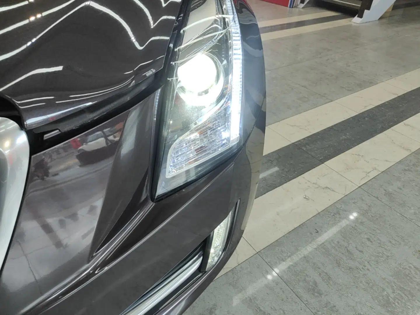 Cadillac ATS-L 2014 25T Comfort Model — миниатюра 8