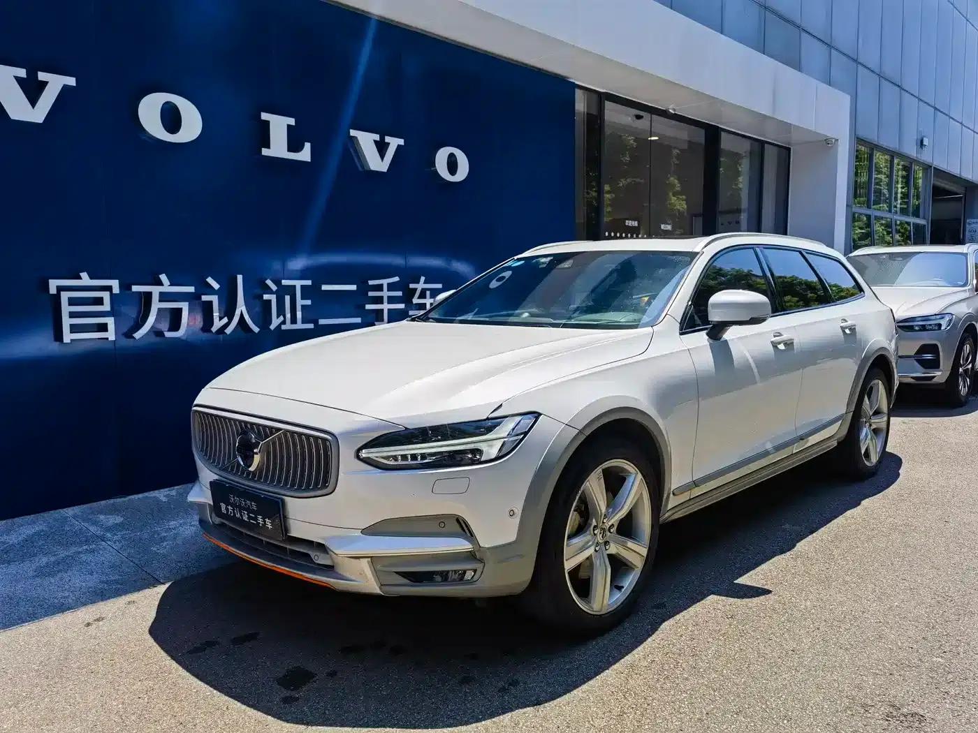 2018 Volvo V90 Cross Country T5 AWD Volvo Ocean Race — миниатюра 1