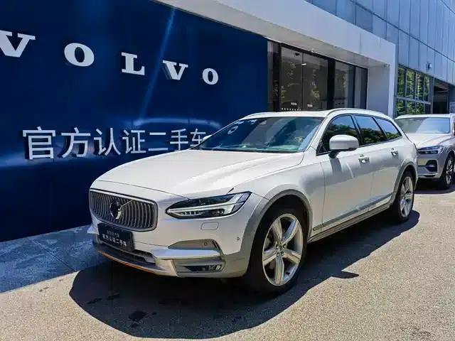 2018 Volvo V90 Cross Country T5 AWD Volvo Ocean Race