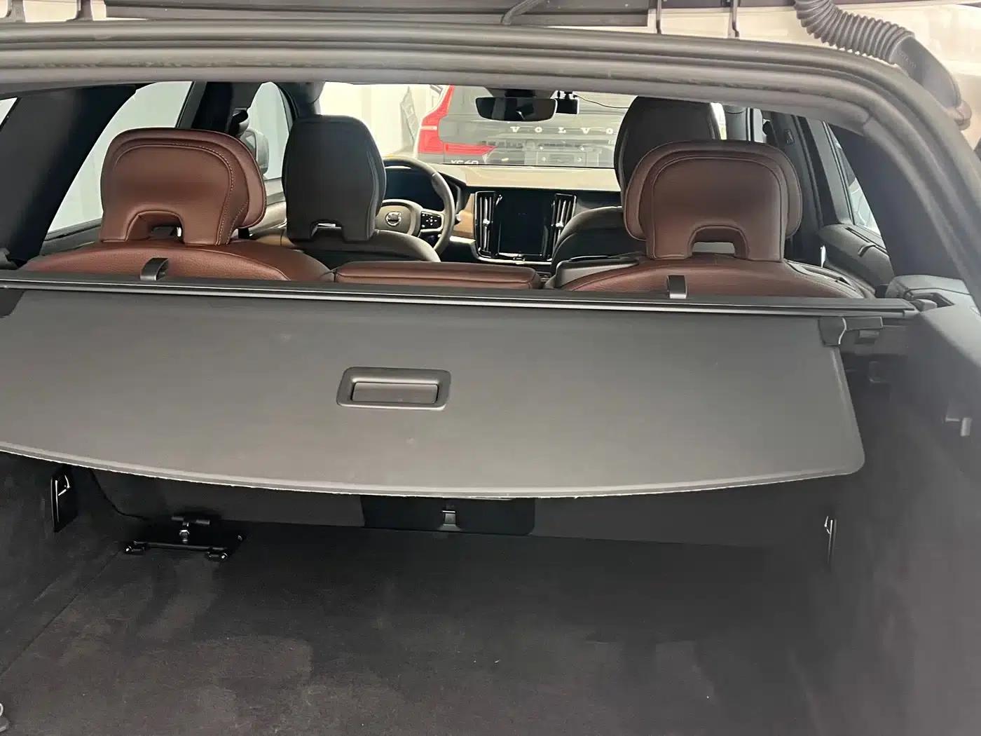 2022 Volvo V90 Cross Country B5 AWD Smart Edition — миниатюра 7