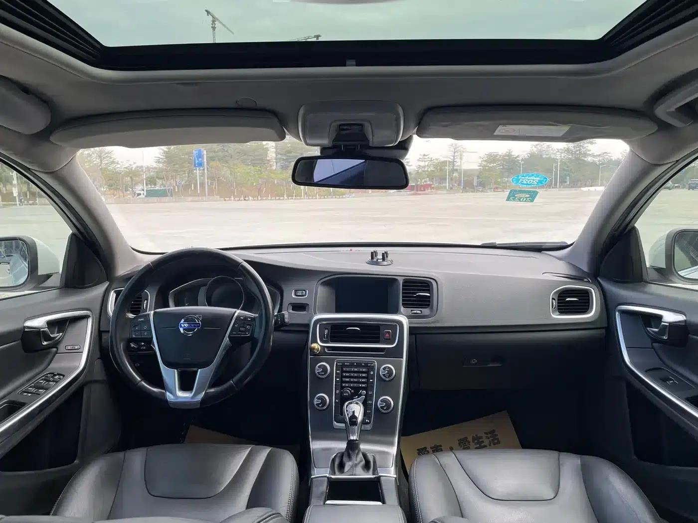 2015 Volvo V60 T5 Smart Edition — миниатюра 14