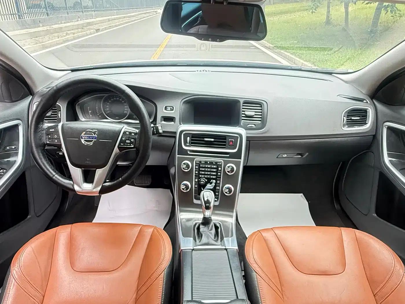 2015 Volvo V60 T5 Smart Edition — миниатюра 8