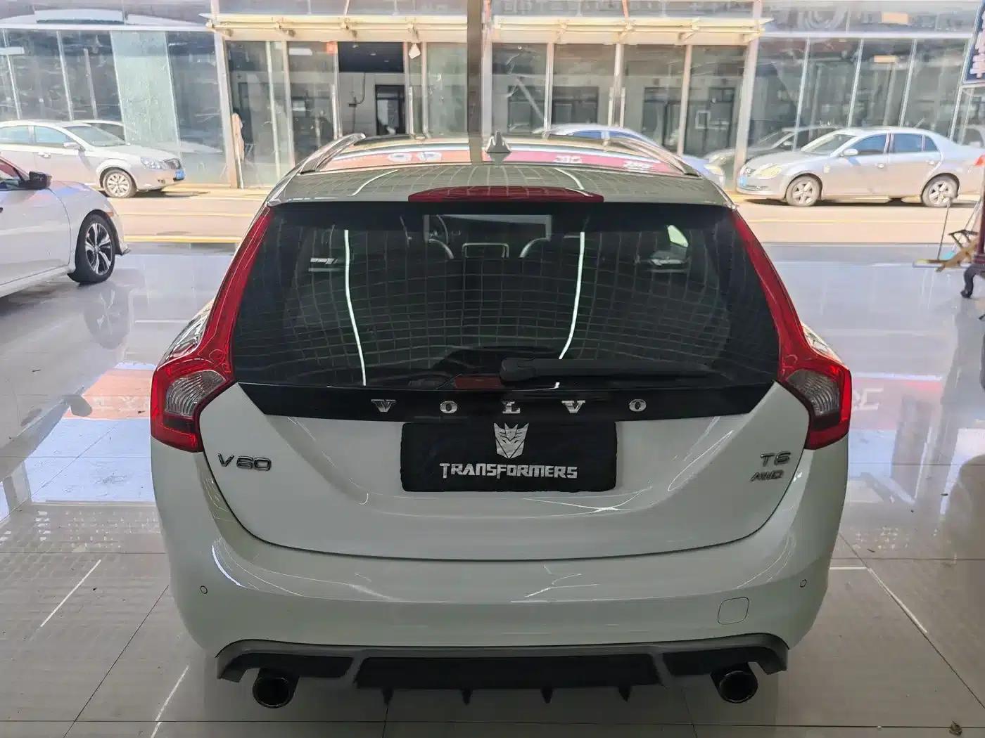 2012 Volvo V60 T6 AWD Sport Edition — миниатюра 5
