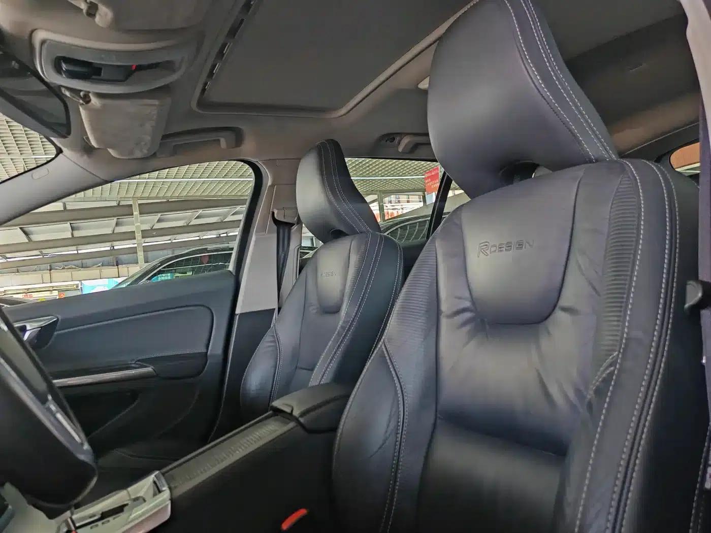 2012 Volvo V60 T6 AWD Sport Edition — миниатюра 10