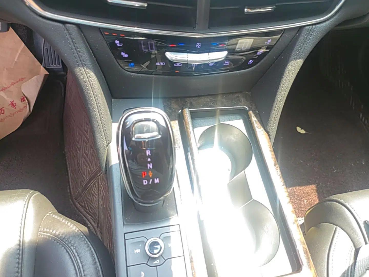 Cadillac CT6 2022 28T Luxury Edition — миниатюра 21